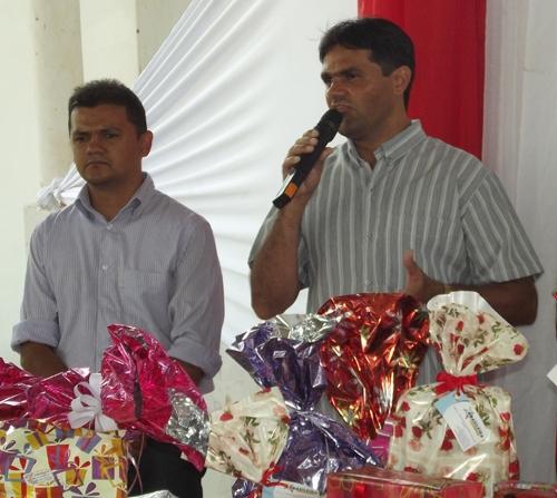 Prefeita Paula Araujo homenageou as mães brasileirenses com uma bela festa - Imagem 75