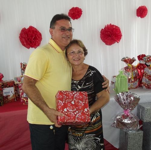Prefeita Paula Araujo homenageou as mães brasileirenses com uma bela festa - Imagem 112