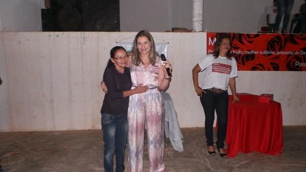 Prefeitura de Pimenteiras faz festa para as mães - Imagem 9