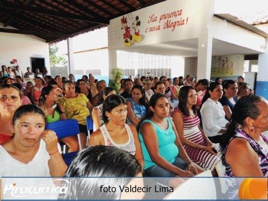 Escolas Municipais de Piracuruca promovem festa do Dia das mães - Imagem 3
