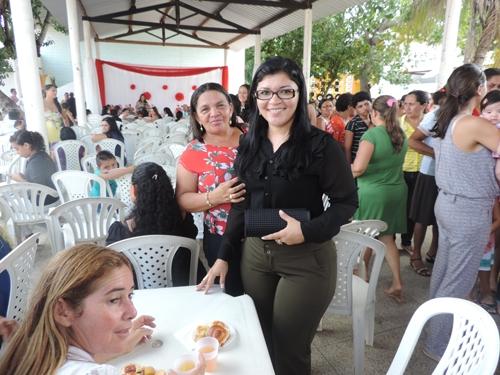 Prefeita Paula Araujo homenageou as mães brasileirenses com uma bela festa - Imagem 46