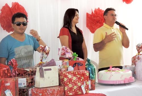 Prefeita Paula Araujo homenageou as mães brasileirenses com uma bela festa - Imagem 50