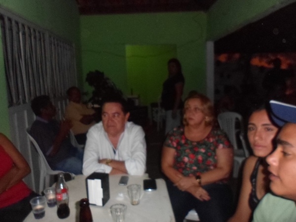 Mães do bairro Vale Verde são homenageadas com um farto jantar - Imagem 3