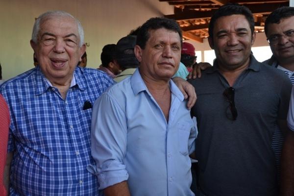 Prefeito Venicio do Participa de aniversario em Jacobina - Imagem 17