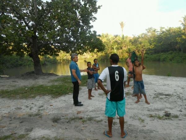 Prefeito Edílson Capote visitou o interior do município - Imagem 14