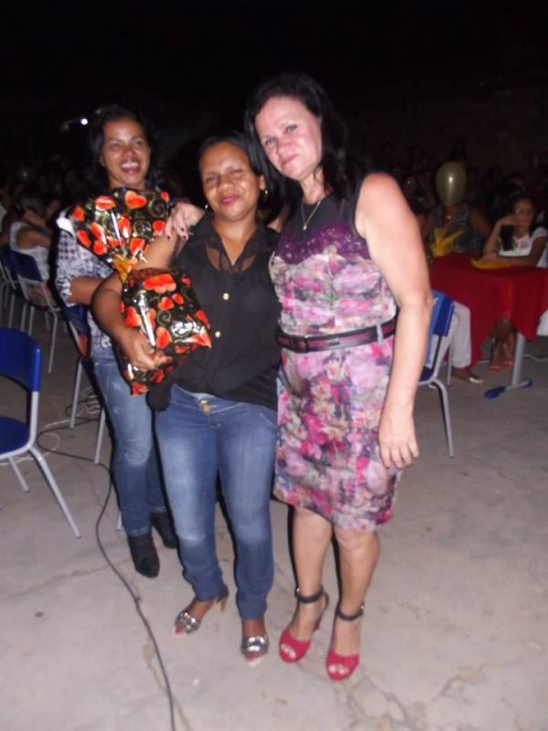 Muita alegria e emoção marcaram a festa em comemoração ao dia das Mães em Francisco Ayres - Imagem 18