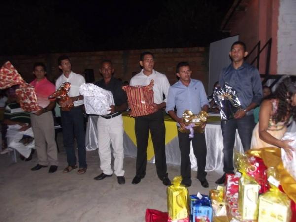 Muita alegria e emoção marcaram a festa em comemoração ao dia das Mães em Francisco Ayres - Imagem 16