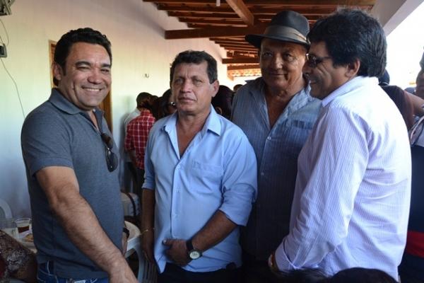 Prefeito Venicio do Participa de aniversario em Jacobina - Imagem 19