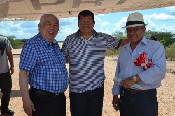 Prefeito Venicio do Participa de aniversario em Jacobina - Imagem 37