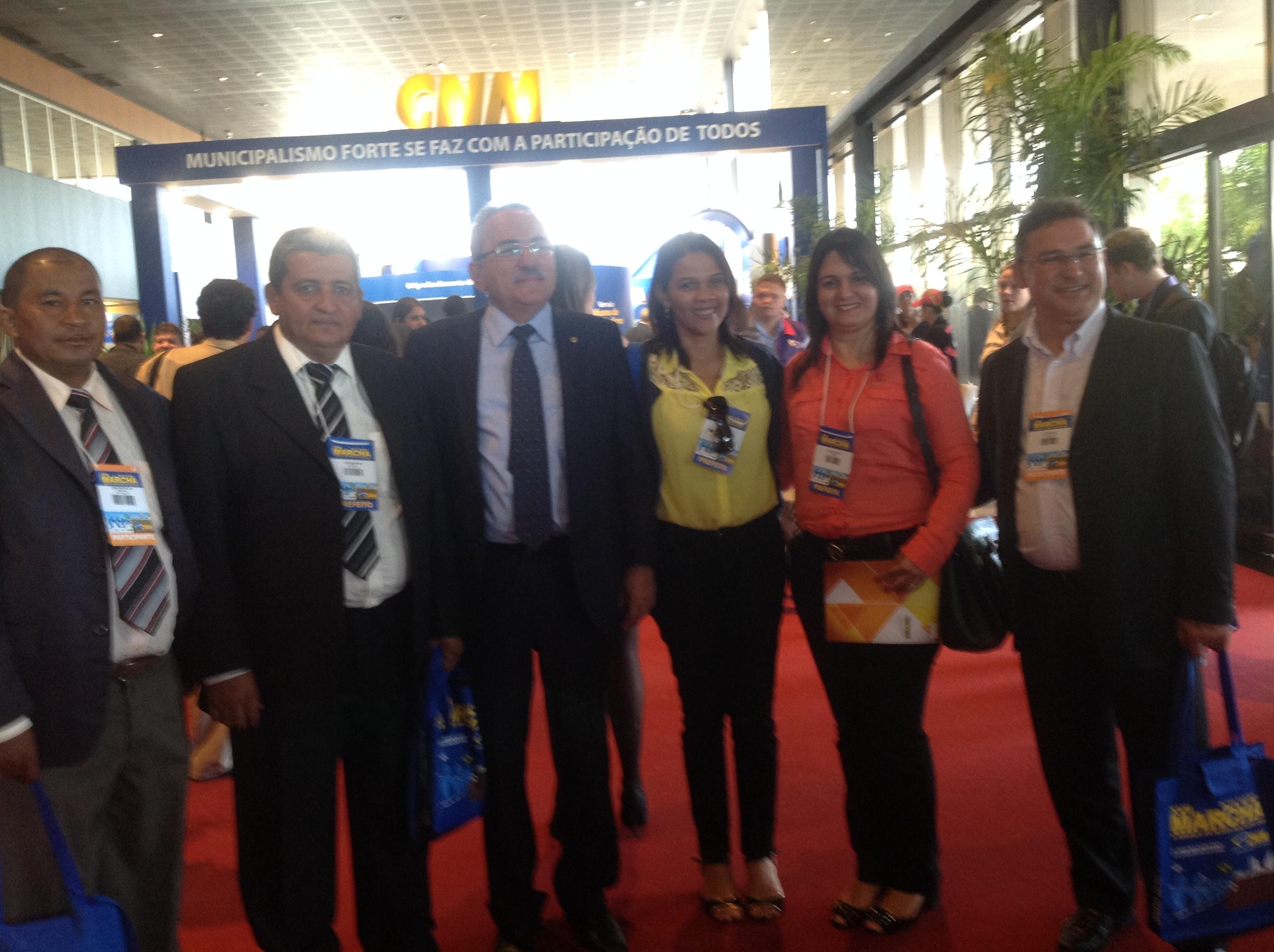 Marcha dos Prefeitos: Zé Resende em busca de melhorias para Boa Hora