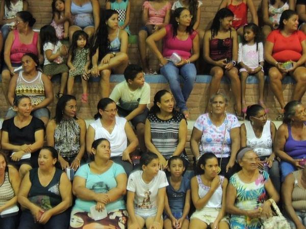 Festa das mães é marcada por alegria e emoção - Imagem 2