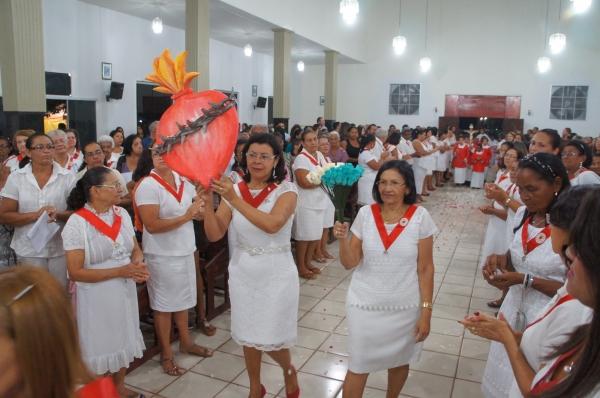 Festejo tem grande participação de fieis - Imagem 7