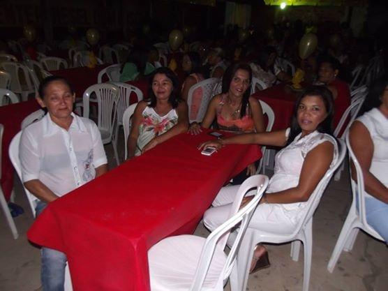 Muita alegria e emoção marcaram a festa em comemoração ao dia das Mães em Francisco Ayres - Imagem 13