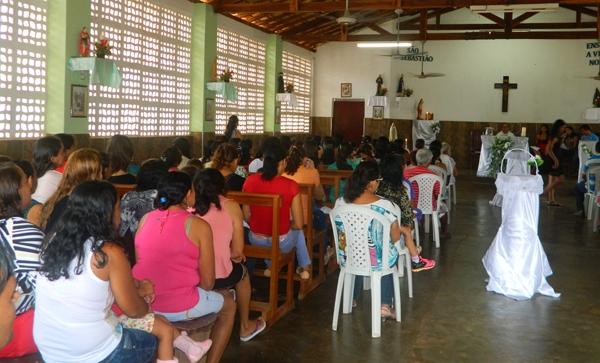 Escola Constância Rosa em  Mocambinho realizou festa em homenagem ao Dia das Mães - Imagem 1