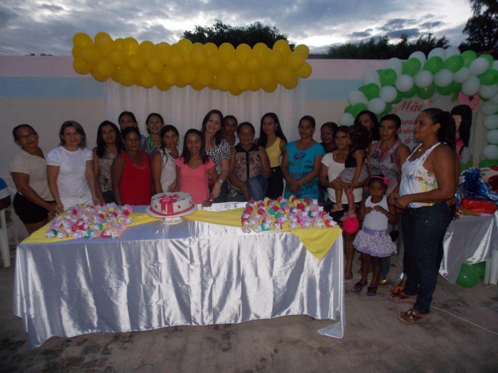Equipe do Serviço de Convivência e Fortalecimento de Vínculos homenageia as Mães
