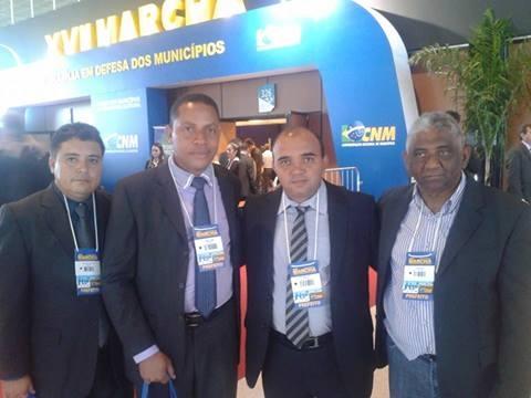 Manoel Dedé Participa da Marcha dos Prefeitos em Brasília - Imagem 2