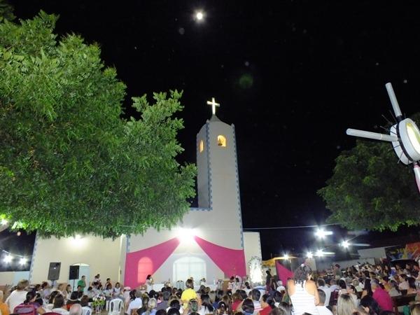 Bispo Dom Plínio Celebra Missa/novena em Homenagem a Nossa Senhora de Fátima na Comunidade Buriti Grande - Imagem 21