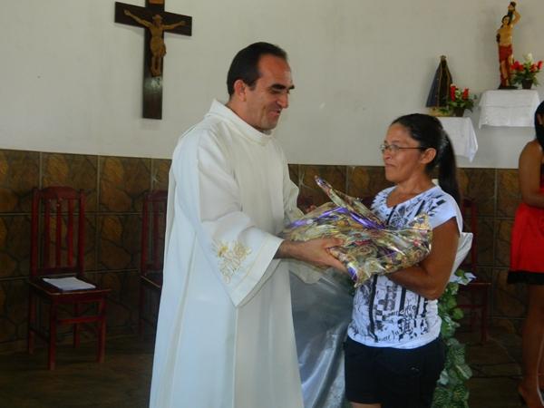 Escola Constância Rosa em  Mocambinho realizou festa em homenagem ao Dia das Mães - Imagem 16