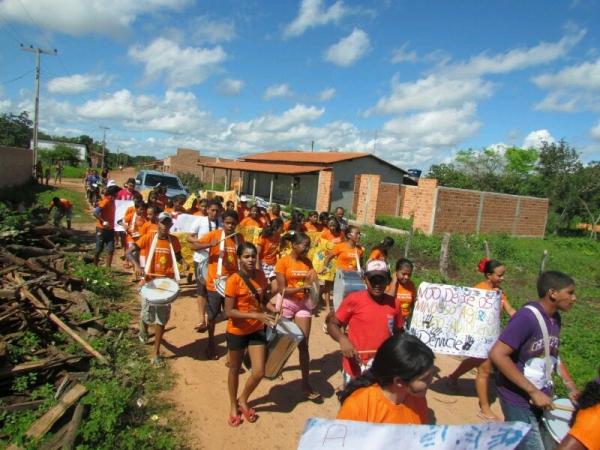 Secretaria Municipal de Assistência Social realiza campanha “Faça Bonito” 2014 - Imagem 11