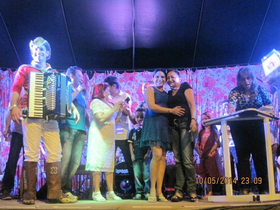 Prefeitura da cidade Hugo Napoleão realiza festa e atrai Milhares de MÃES