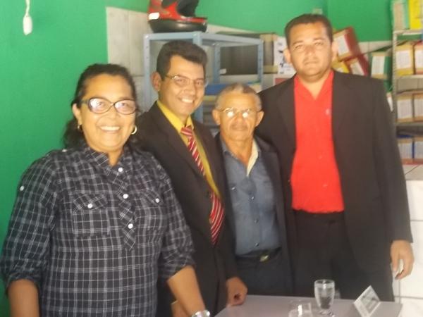 Prefeita Gadocha prestigia  reunião da Câmara de vereadores em Canavieira  - Imagem 6