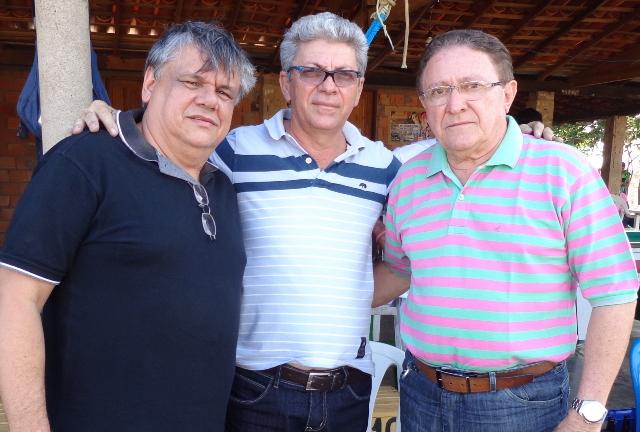 Prefeitura de Jatobá do PI entrega estrada e Passagem Molhada neste fim de semana