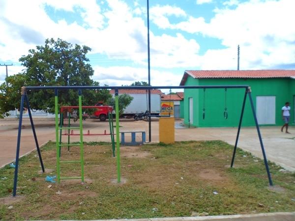 Prefeitura implanta parque infantil no Bairro Novo Horizonte - Imagem 2
