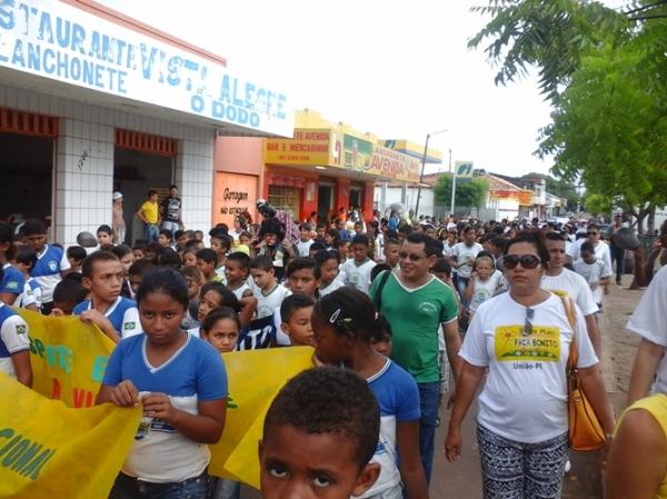 Caminhada reúne sociedade contra exploração sexual a crianças e adolescentes - Imagem 3