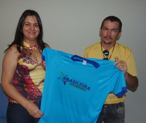 Secretaria de Esportes faz doação de equipe para time de futebol - Imagem 1