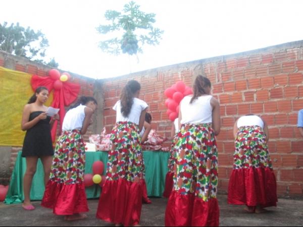 O CRAS de Cristalândia do Piauí nessa quarta-feira homenageou as mães com apresentações. - Imagem 2