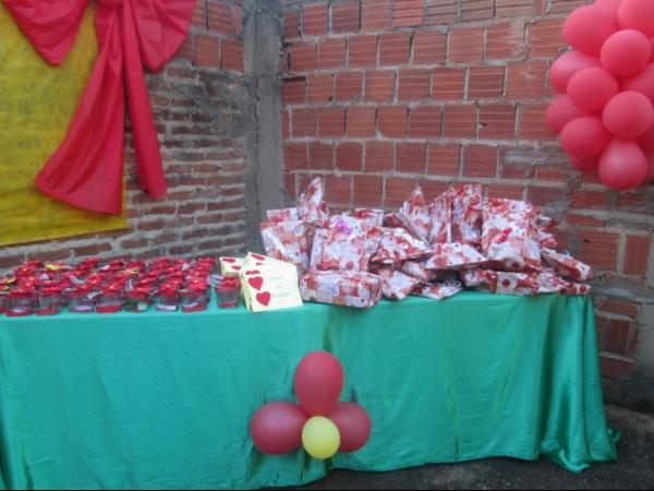 O CRAS de Cristalândia do Piauí nessa quarta-feira homenageou as mães com apresentações. - Imagem 7