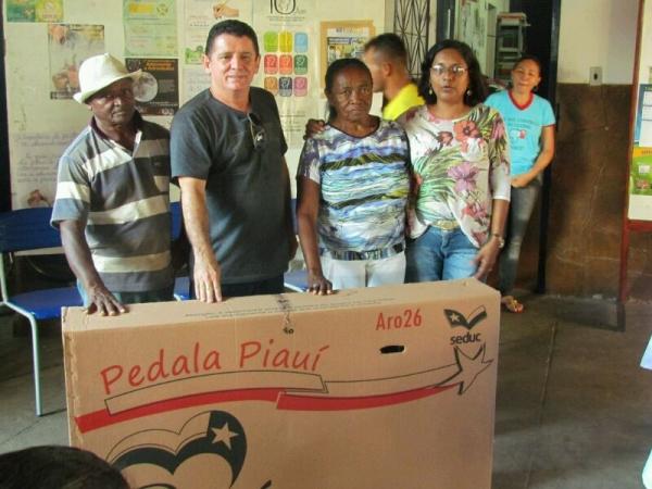 Alunos são beneficiados com o  Programa “Pedala Piauí” - Imagem 1
