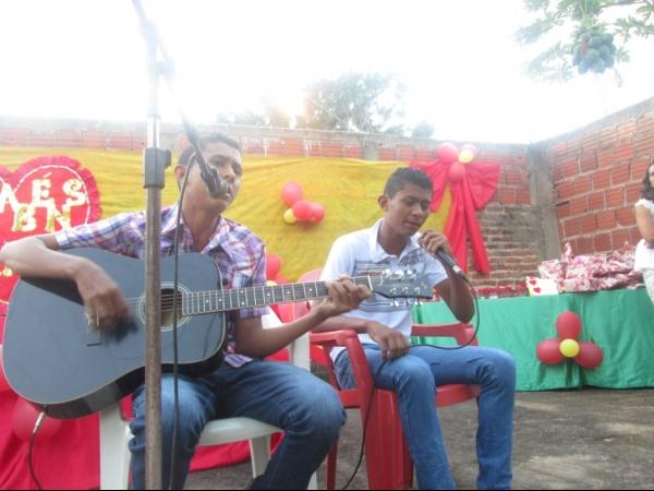 O CRAS de Cristalândia do Piauí nessa quarta-feira homenageou as mães com apresentações. - Imagem 6