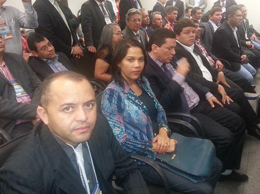 Prefeita Ana Célia participa de reunião com deputados e senadores em Brasilia