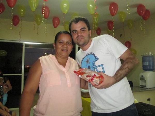 A secretaria de Saúde realizou nessa sexta homenagem as funcionárias que são mães - Imagem 14