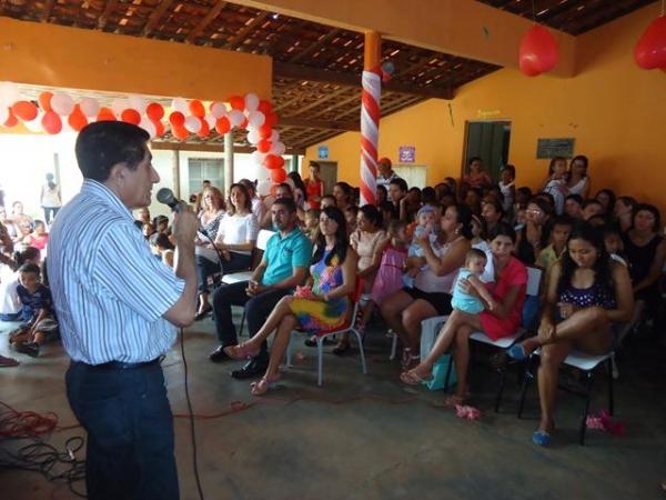 Escola Municipal 13 de Maio Homenageou as Mães pela passagem de seu Dia - Imagem 7