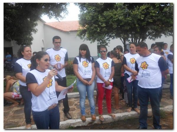 Caminhada em Prol o dia 18 de Maio, dia de Combate ao Abuso e a Exploração Sexual de Crianças e Adolescentes - Imagem 26