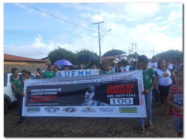 Caminhada em Prol o dia 18 de Maio, dia de Combate ao Abuso e a Exploração Sexual de Crianças e Adolescentes