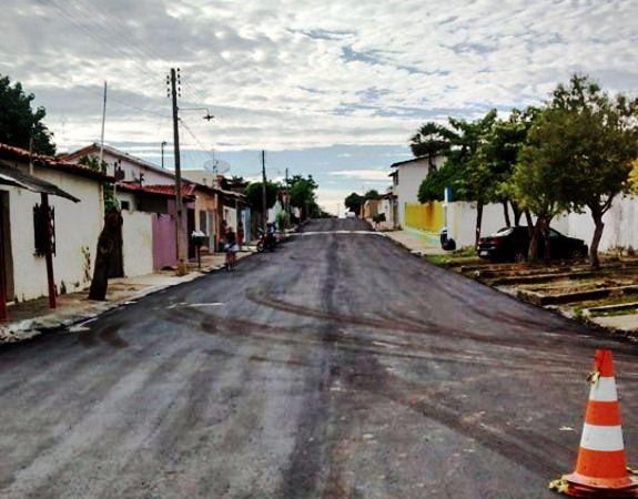 Ruas do Centro etão sendo asfaltadas para criar alternativas no trânsito