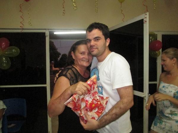 A secretaria de Saúde realizou nessa sexta homenagem as funcionárias que são mães - Imagem 8