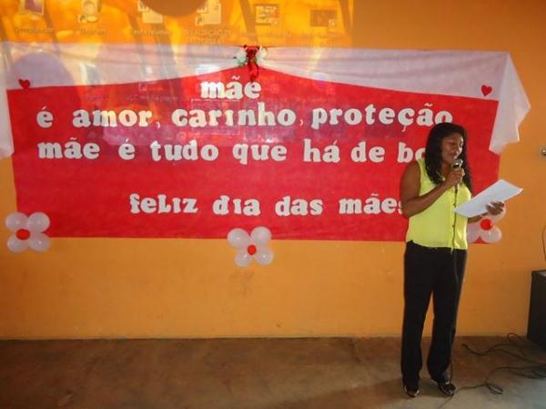 Escola Municipal 13 de Maio Homenageou as Mães pela passagem de seu Dia - Imagem 51