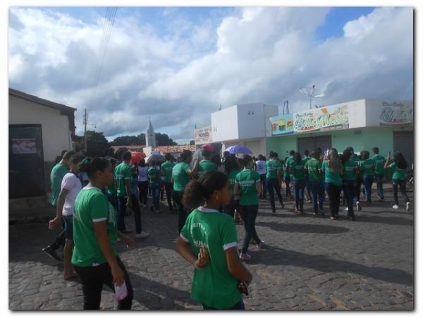 Caminhada em Prol o dia 18 de Maio, dia de Combate ao Abuso e a Exploração Sexual de Crianças e Adolescentes - Imagem 25