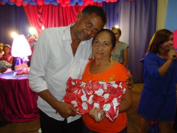 Anexo Santa Catarina realizou Festa Para as Mães - Imagem 59