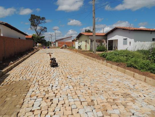 Prefeito Jonas Moura acelera obras no município de Água Branca - Imagem 7
