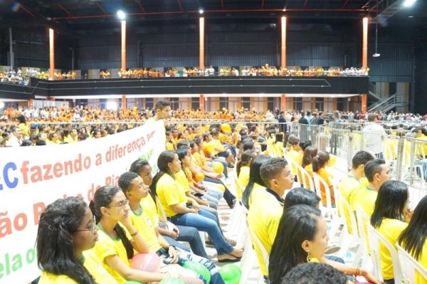 Alunos do PRONATEC recebem certificados em solenidade com a presidente Dilma - Imagem 15