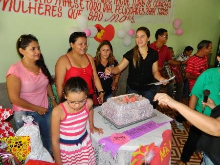 Mães da 3ª idade são homenageadas pela SEMAS