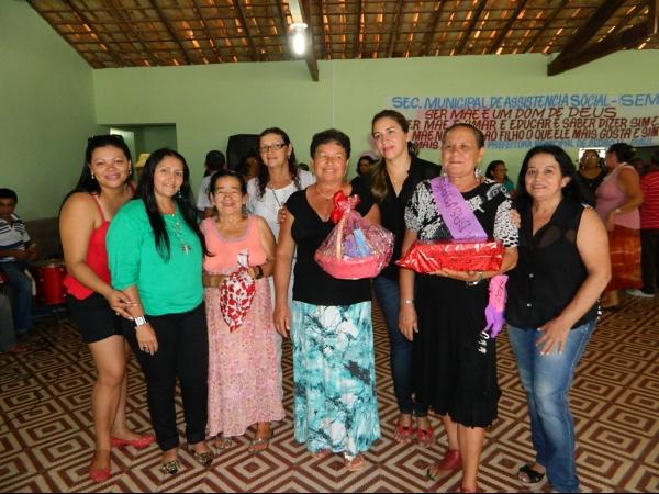Mães da 3ª idade são homenageadas pela SEMAS - Imagem 4