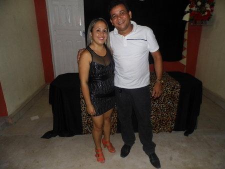 I dama Karla Crhystiane recebe convidados na comemoração de seu aniversário - Imagem 2