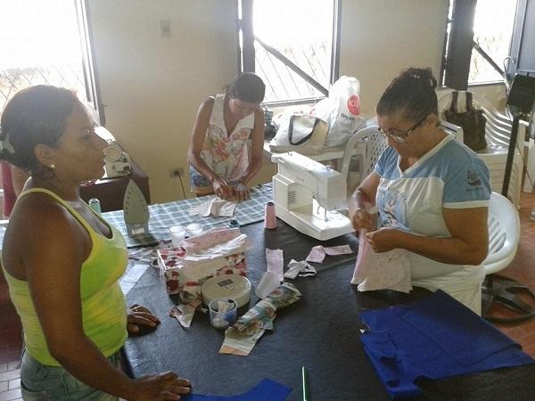 Prefeito Manin Geronço e Vice-Prefeito Raimundo do PT visitam cursistas no CRAS - Imagem 1