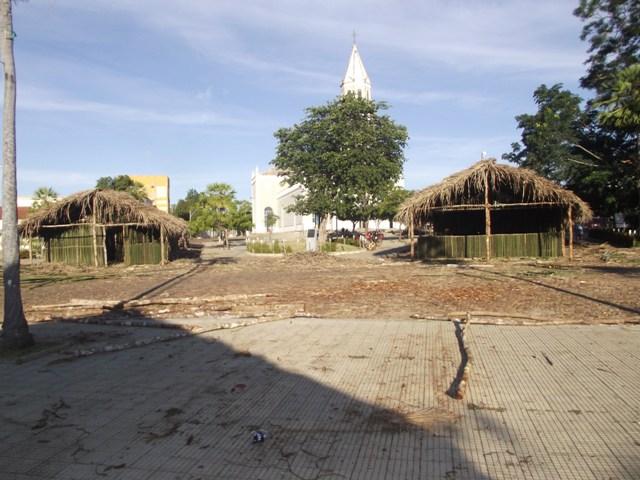 Avenida de Flores e Praça Bona Primo recebem nova iluminação 